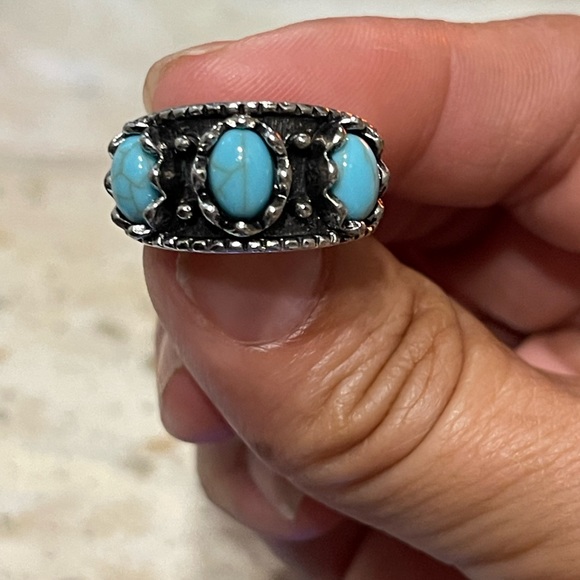 ⭐️🌵🌙 Silver & faux Turquoise Ring bohemian ring - Picture 7 of 17